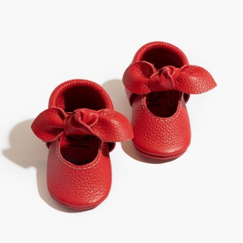 Freshly Picked Fire Engine Red Knotted Bow Baby Shoe Mary Jane Soft Sole Size 1